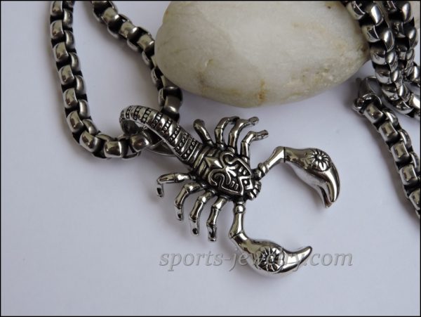 Scorpio pendant buy