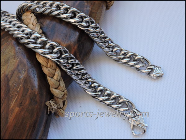 Large stainless steel men's chain photo